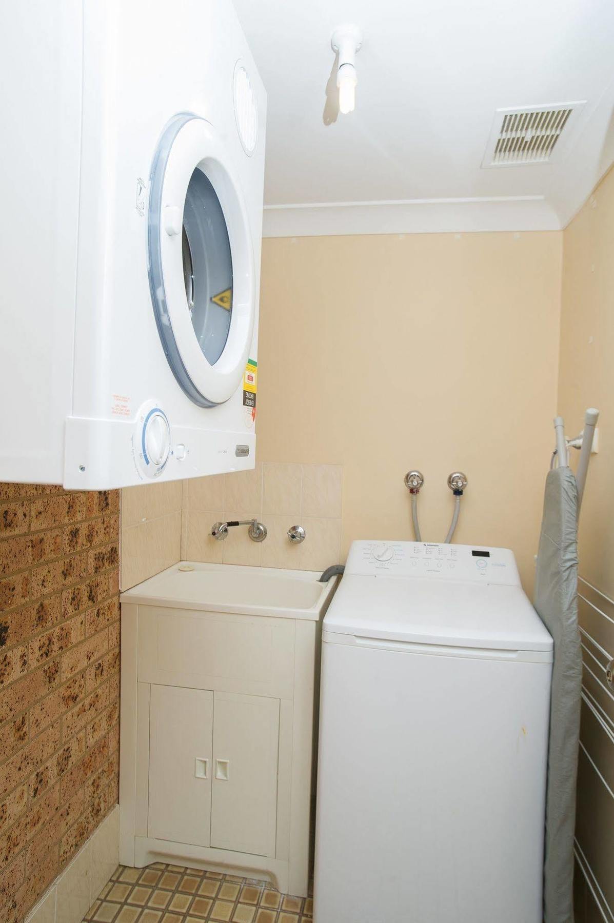 Manera Heights Apartments Dubbo Luaran gambar